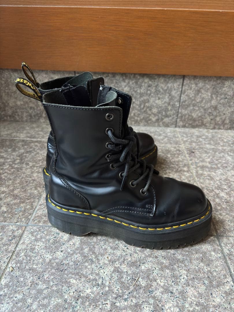 Dr.Martens JADON 8ホールブーツ 厚底 UK4