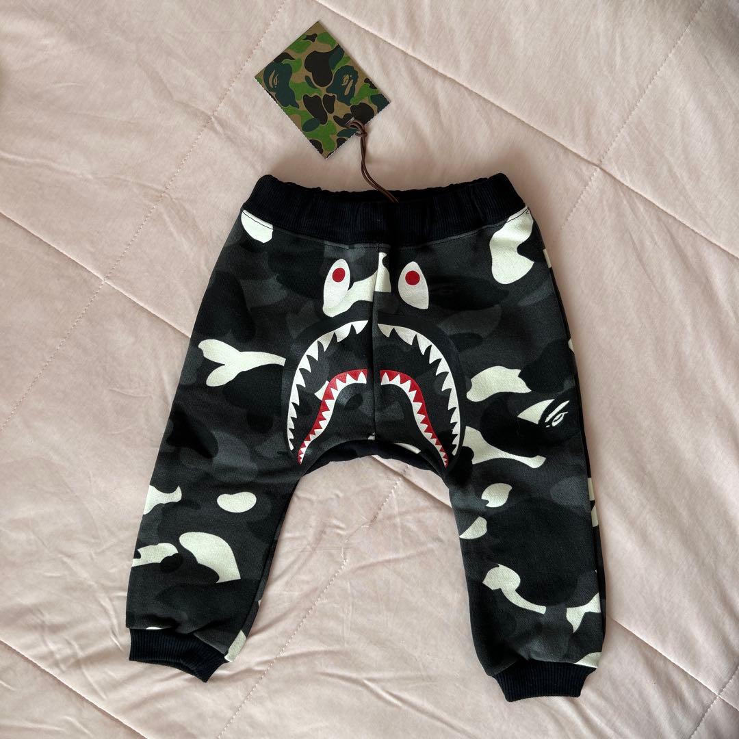 【新品】BAPEKIDS迷彩 サメの口プリント ハーフパンツ80cm 正規品