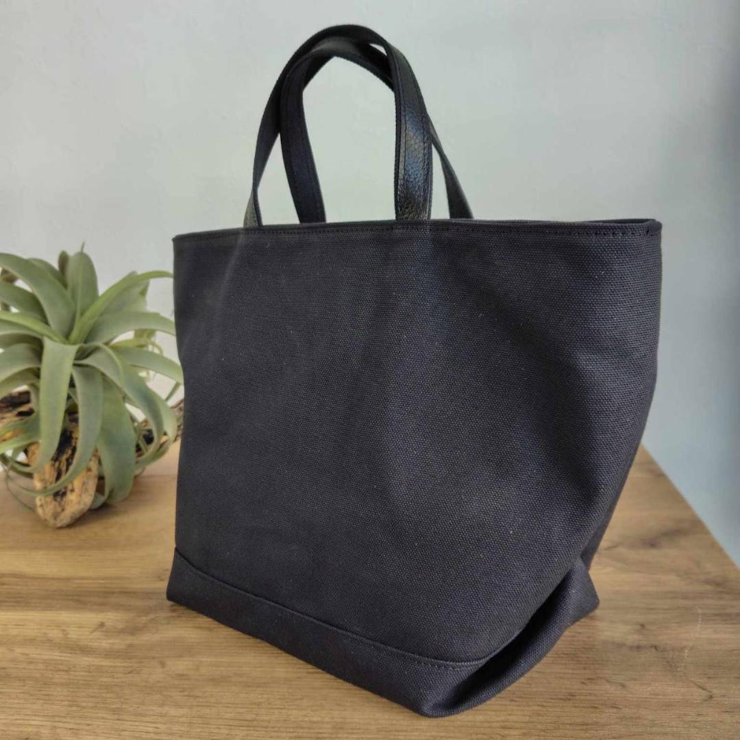 よじょーはん様 /2025タンバリンネイビー×白/がま口ポケット付きMSトート