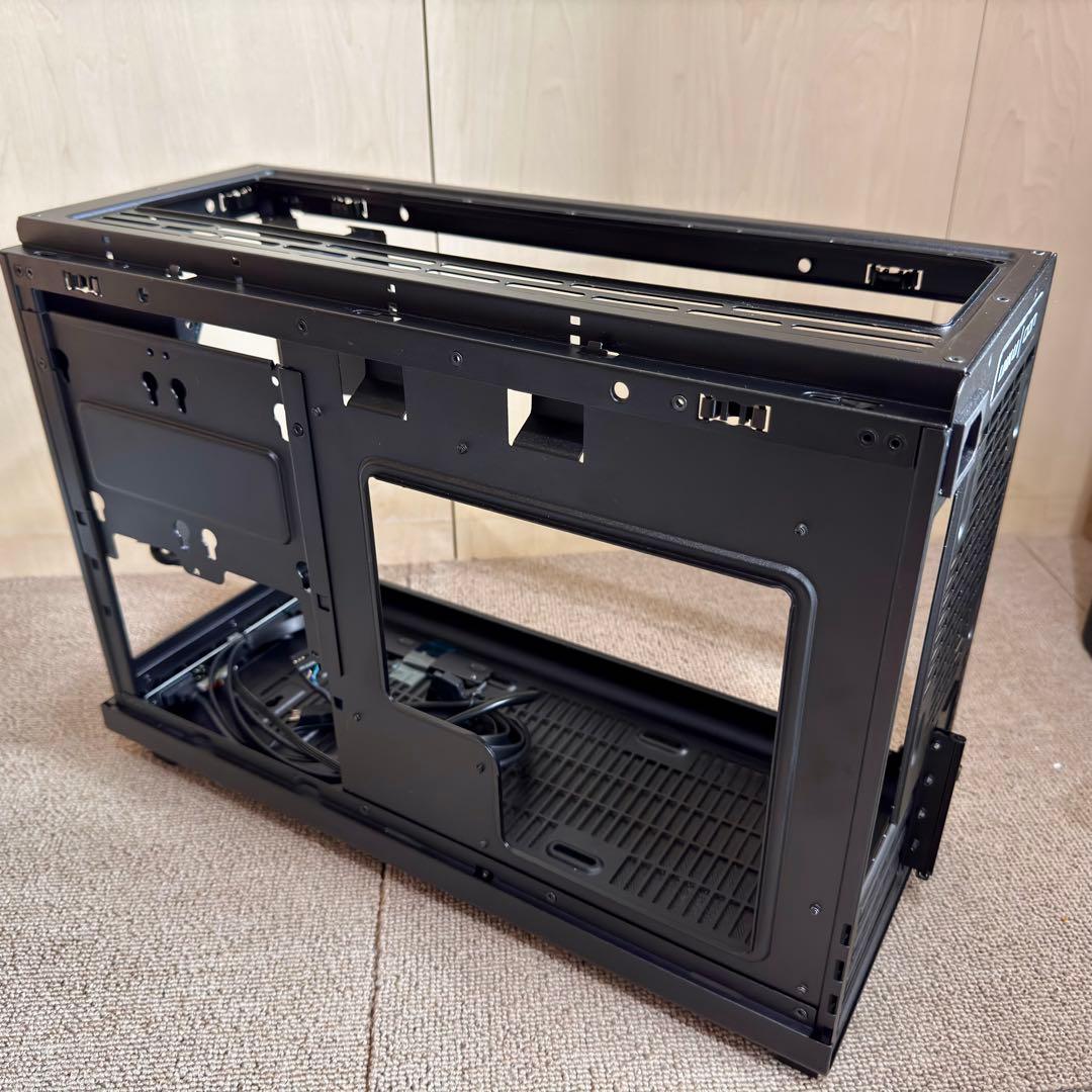 Lian Li A3-mATX-WD ブラック