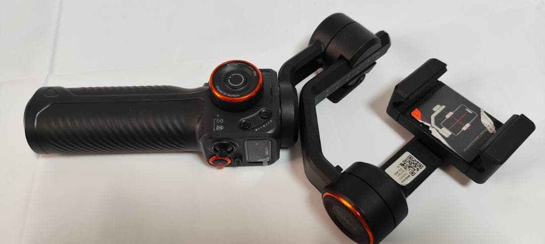 hohem M6 スマートフォンスタビライザー