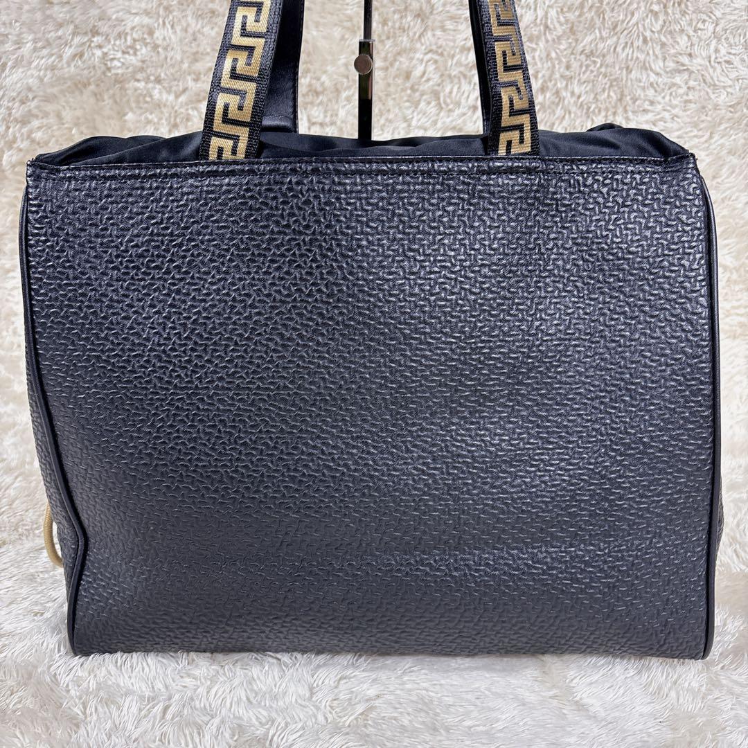 VERSACE ヴェルサーチ トートバッグ メデューサ 巾着 レザー A4 黒