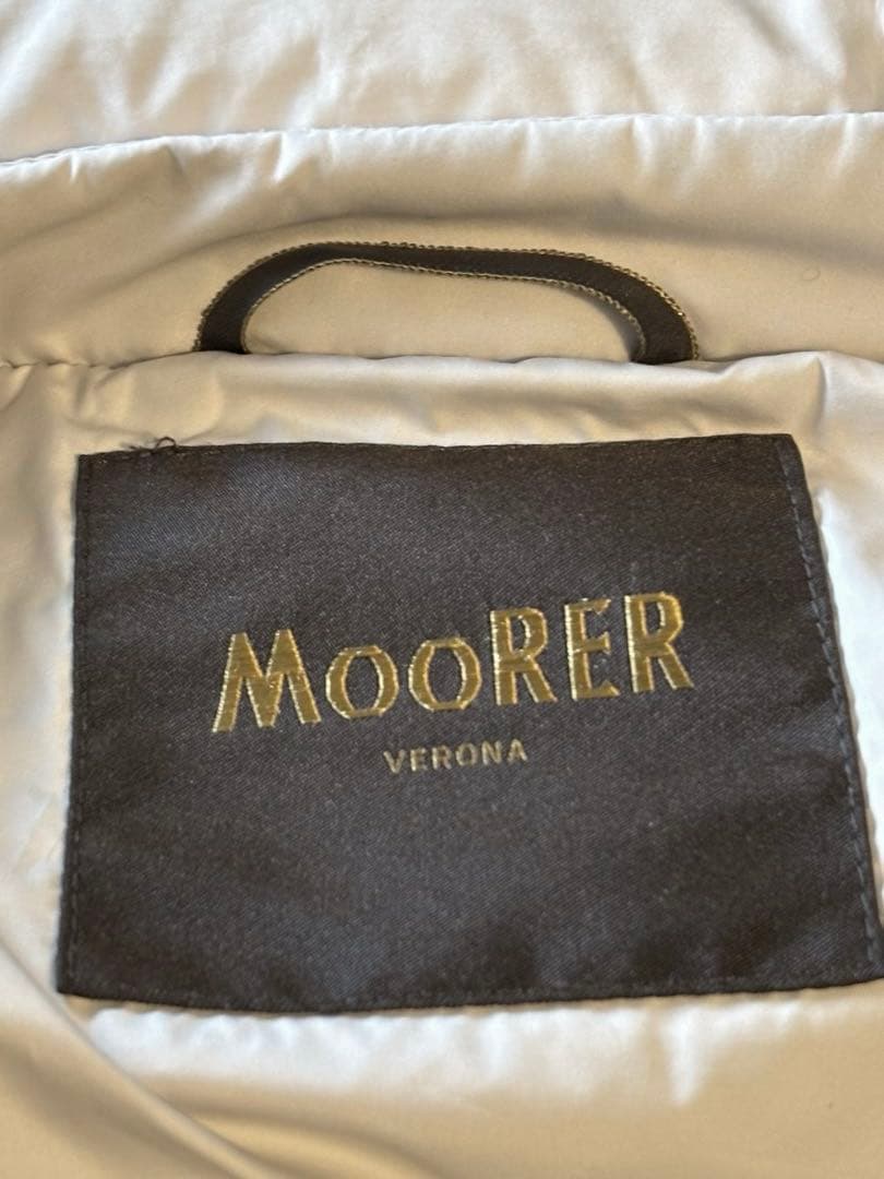 【美品】MOORER NAIROBI-PXフーデッドダウンコート38ライトグレー