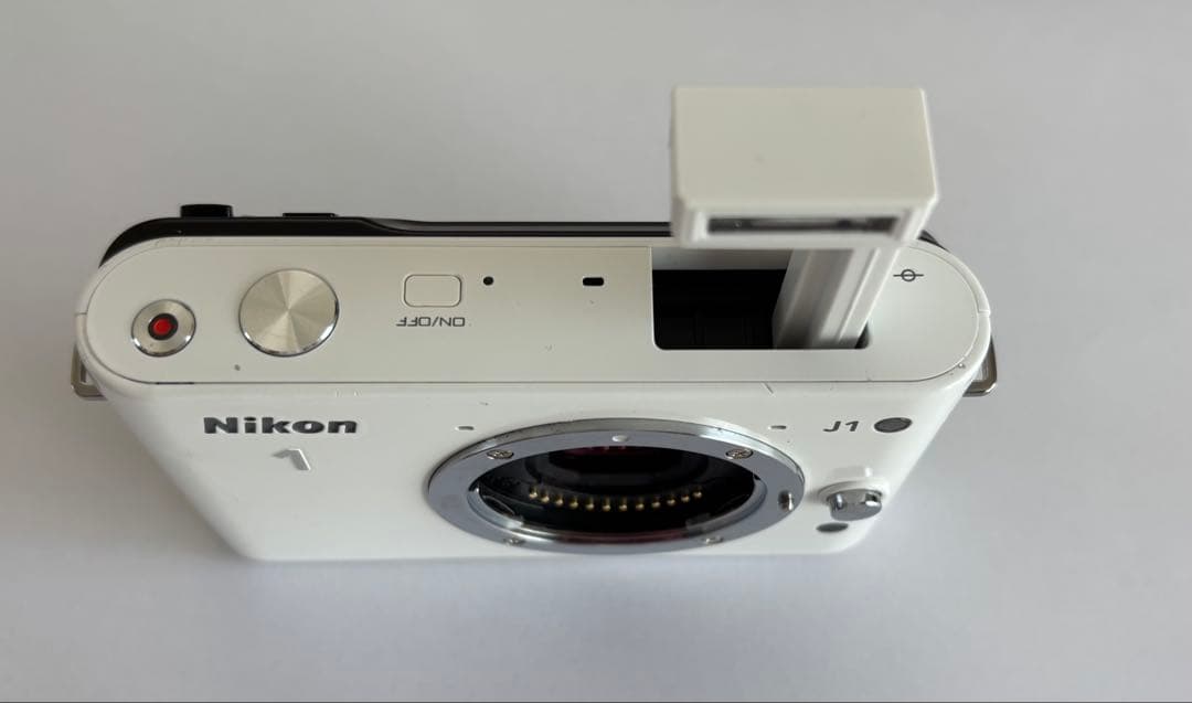 Nikon 1 J1 ミラーレス本体&2本レンズ付きセット【ジャンク品】