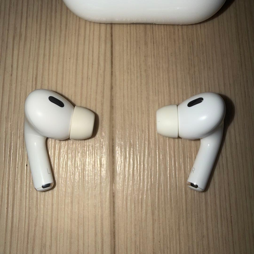 Apple AirPods Pro2 (第二世代)＋ケース付き