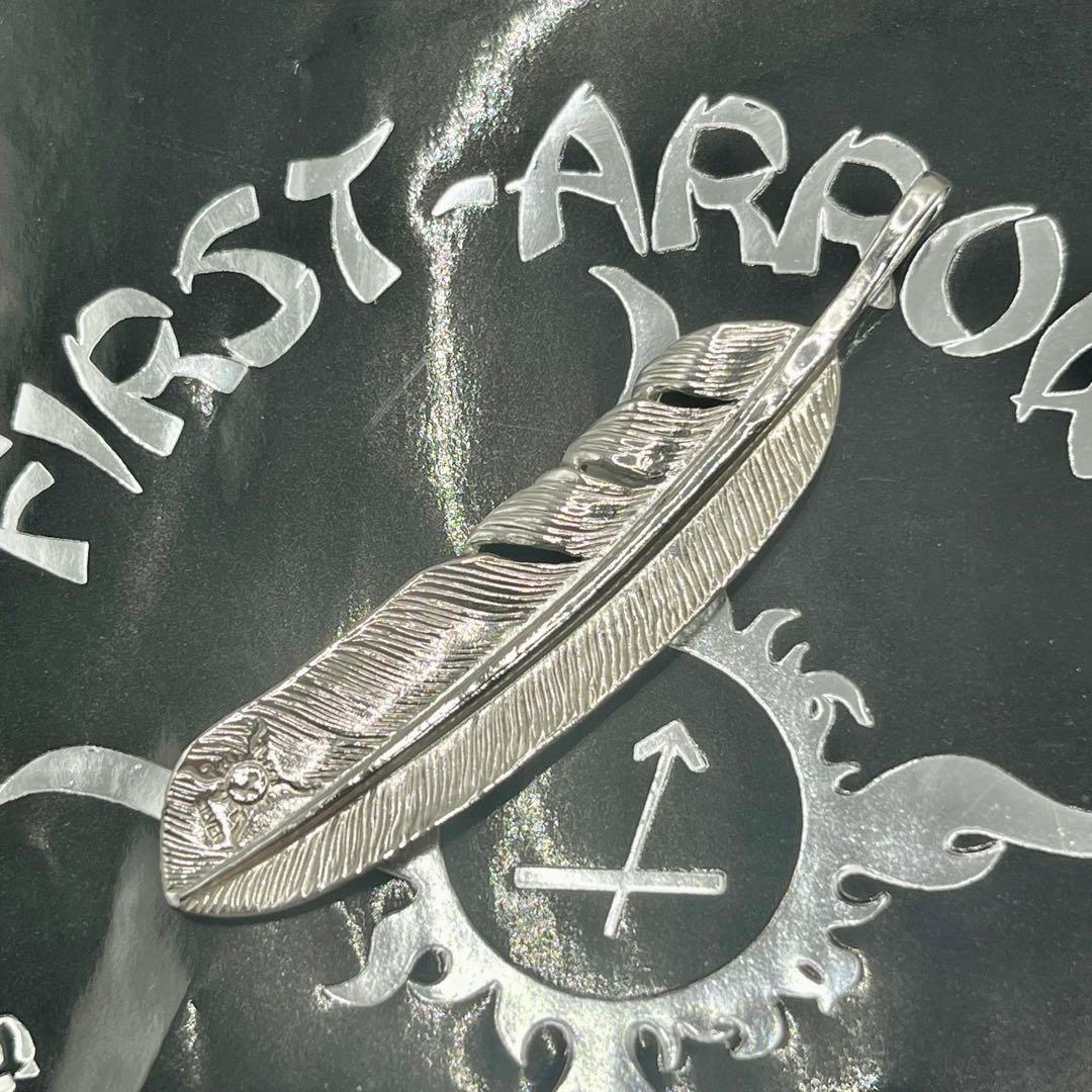 美品　ファーストアローズ　フェザーＬ