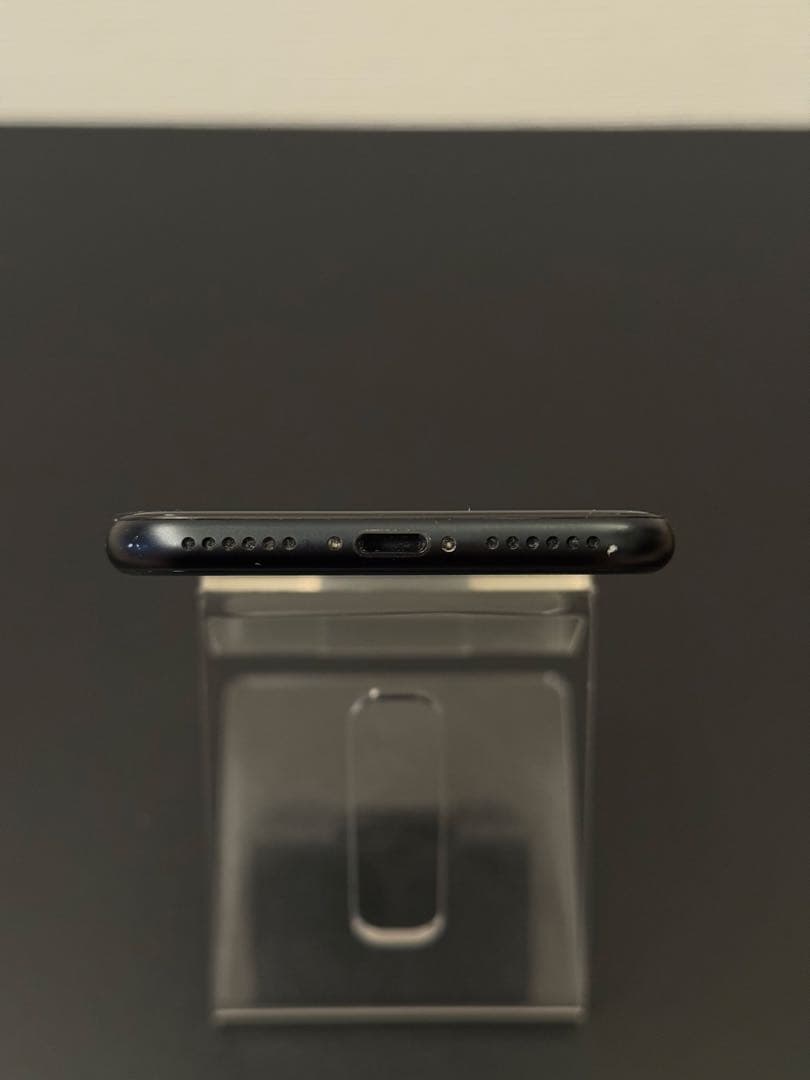 極美品 128GB Apple iPhone SE 3 第三世代 日本版