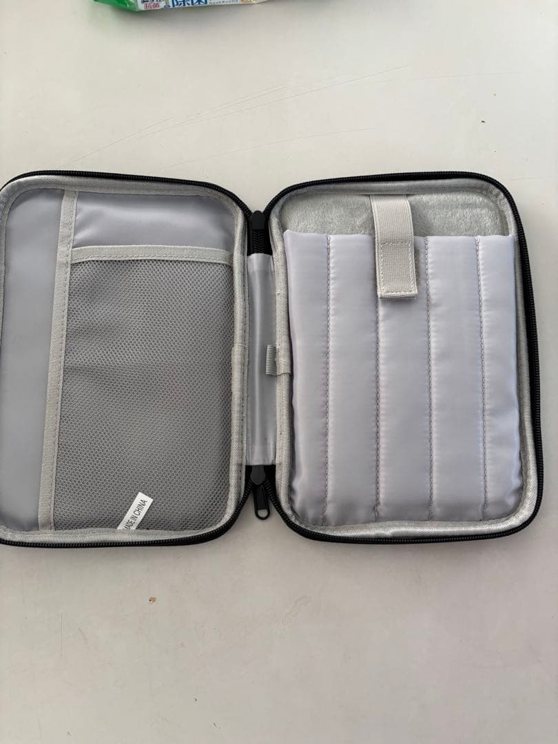 極美品　iPad mini 第7世代　Wi-Fiモデル　ブルー　ケース付き