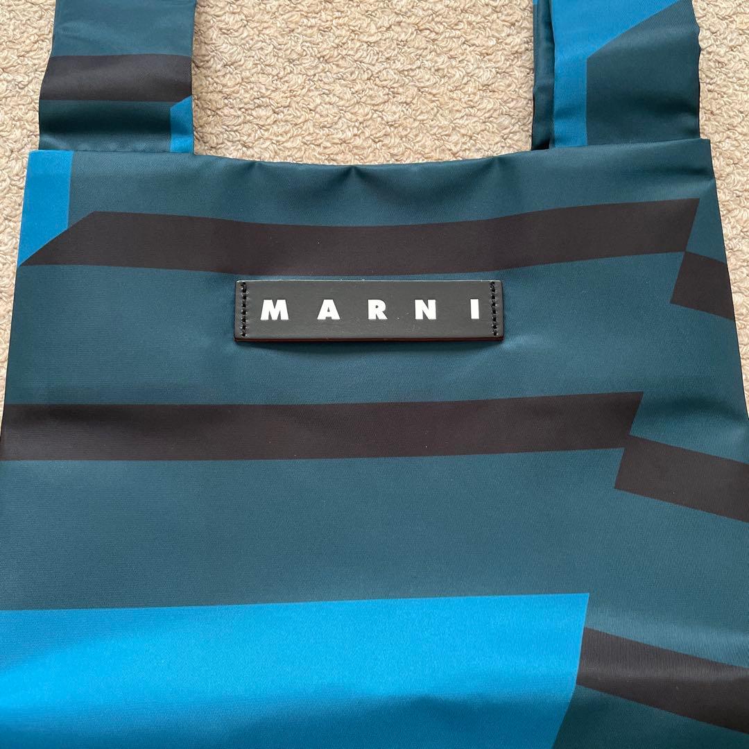 新品MARNIマルニ　エコバッグ A4 折り畳み ショッピングバッグ レディース