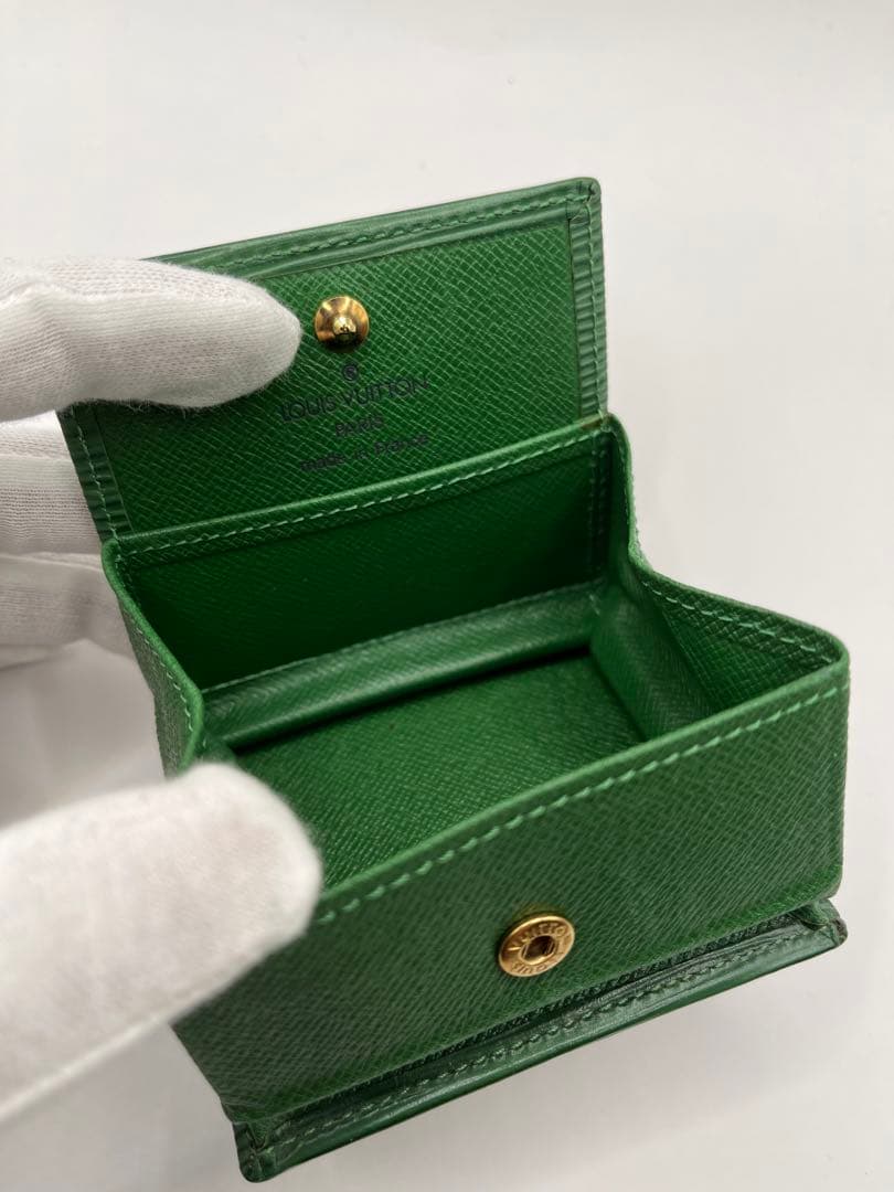 ルイヴィトン エピ ボルネオ グリーン ポルトモネ ボワット M63694