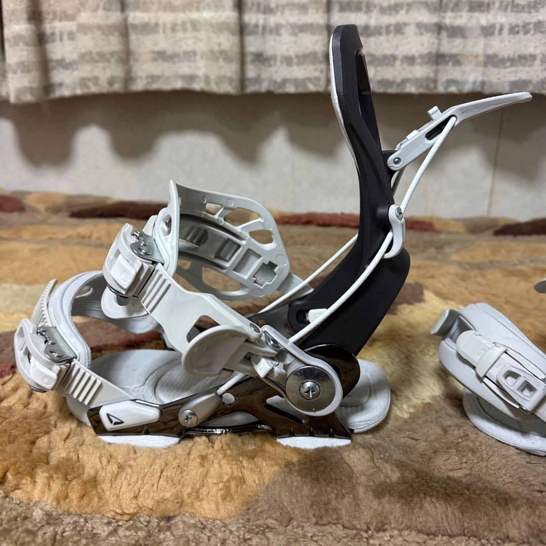 SP スノーボード ビンディング Core ホワイト