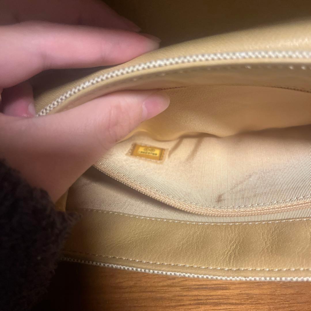 CHANELカメリアショルダーバッグ キャンバス×パテントレザー ベージュ