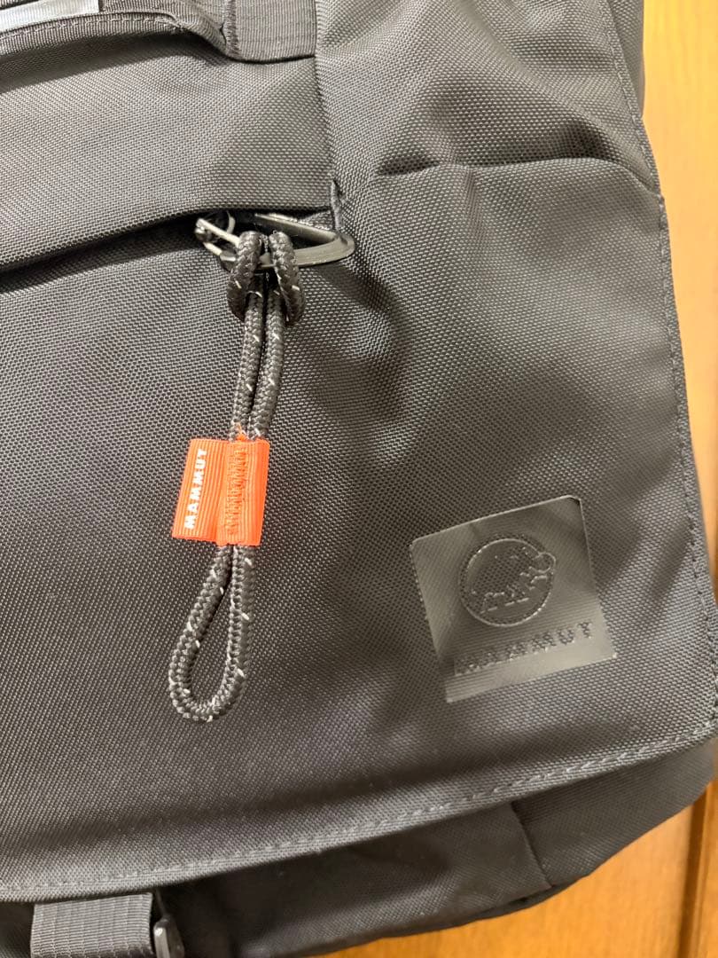 MAMMUT Xeron Messenger 14 ブラック