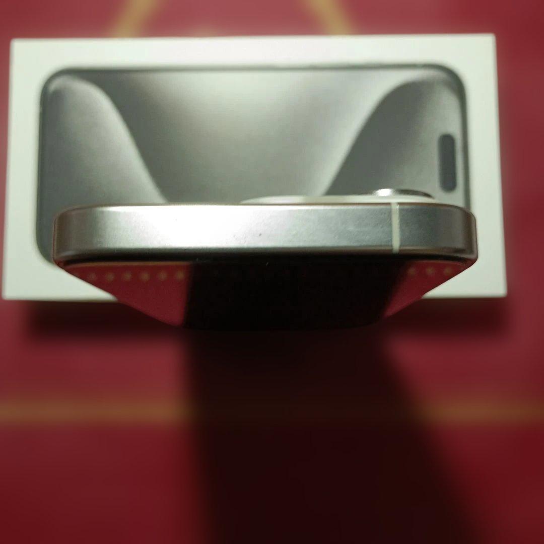 超美品！Apple iPhone 15 Pro ホワイト チタニウム　128GB