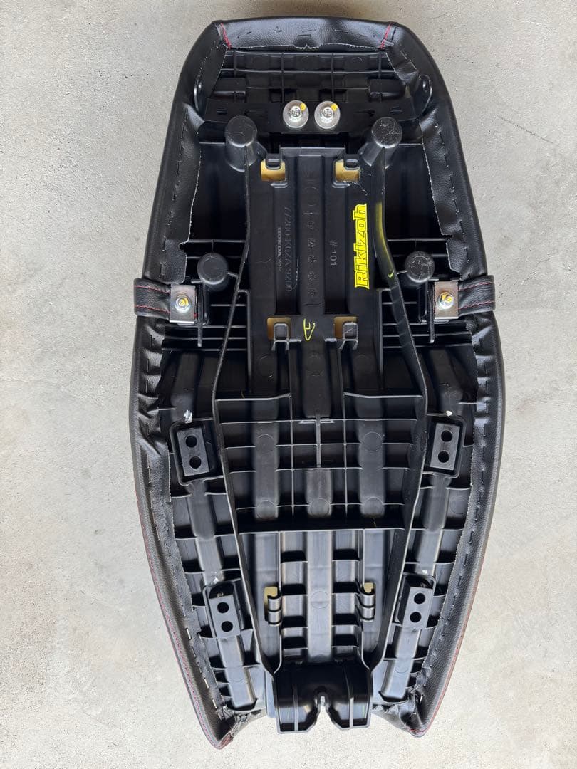 【美品】GB350S用 ローダウンシート Rikizoh製