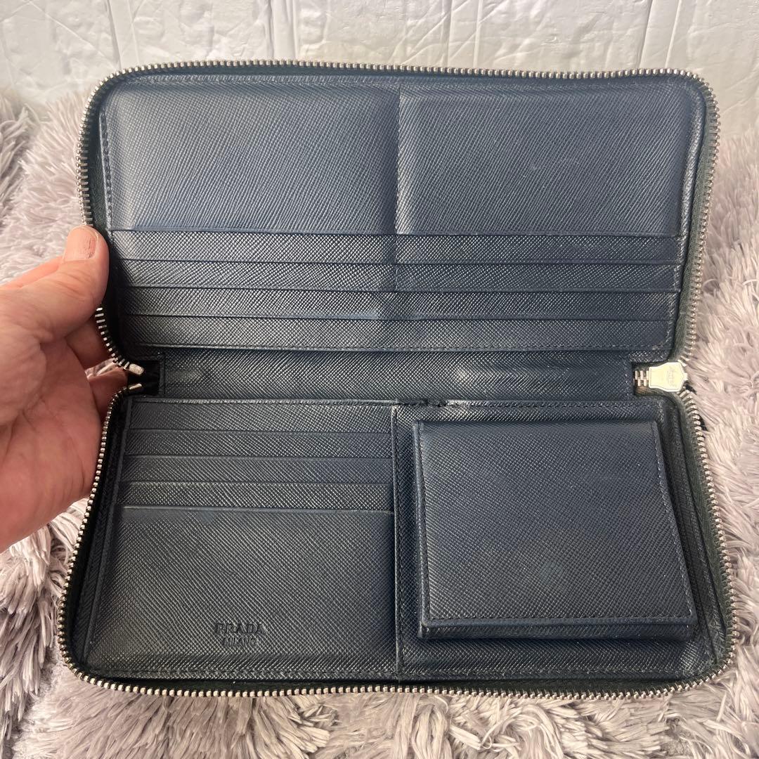 PRADA✨ラウンドファスナー　バイカラー　三角ロゴ　グリーン　ネイビー　メンズ