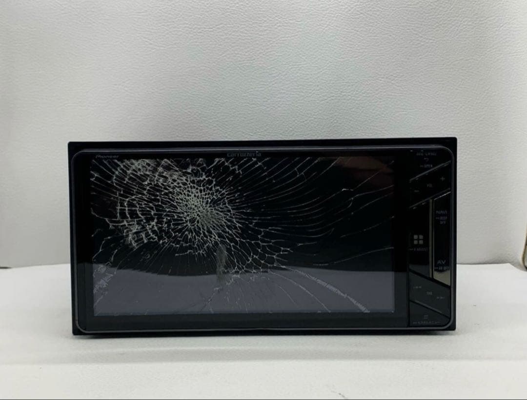 カロッシェリア AVIC-CA902 フルセグ 画面が壊れています。