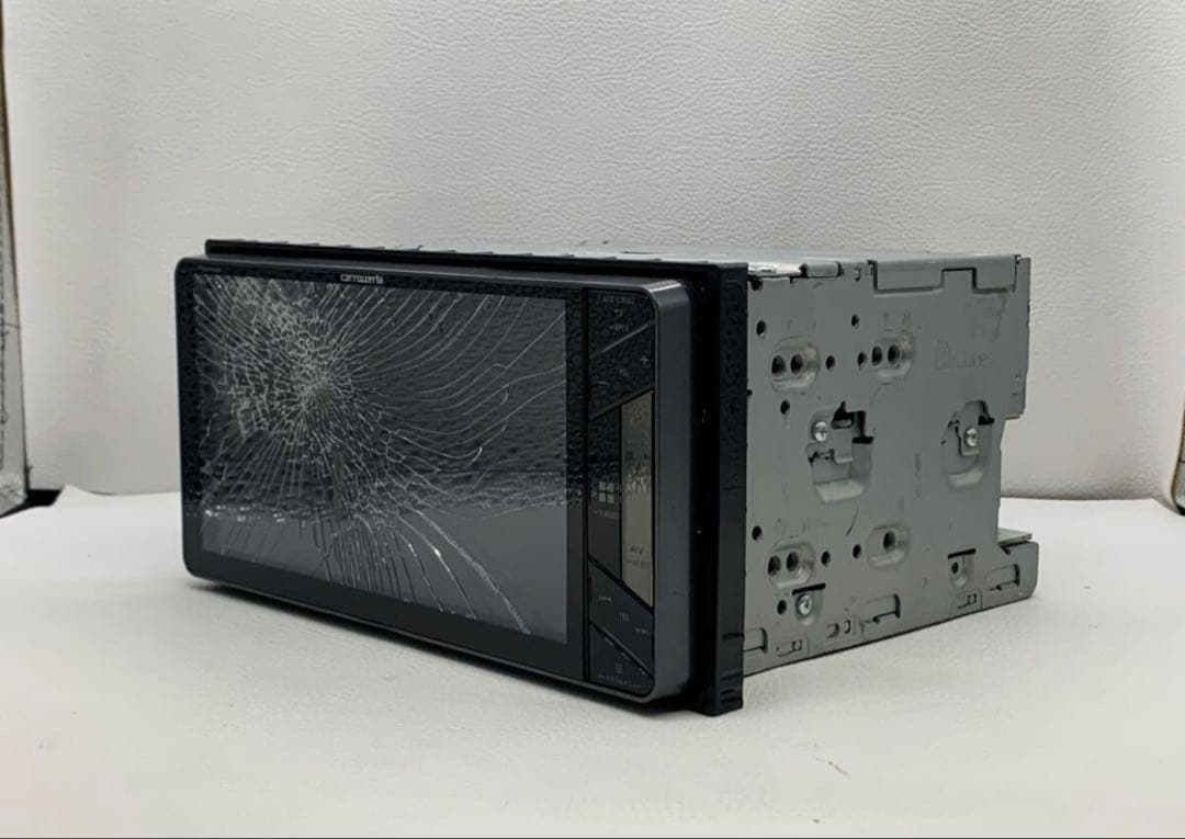 カロッシェリア AVIC-CA902 フルセグ 画面が壊れています。