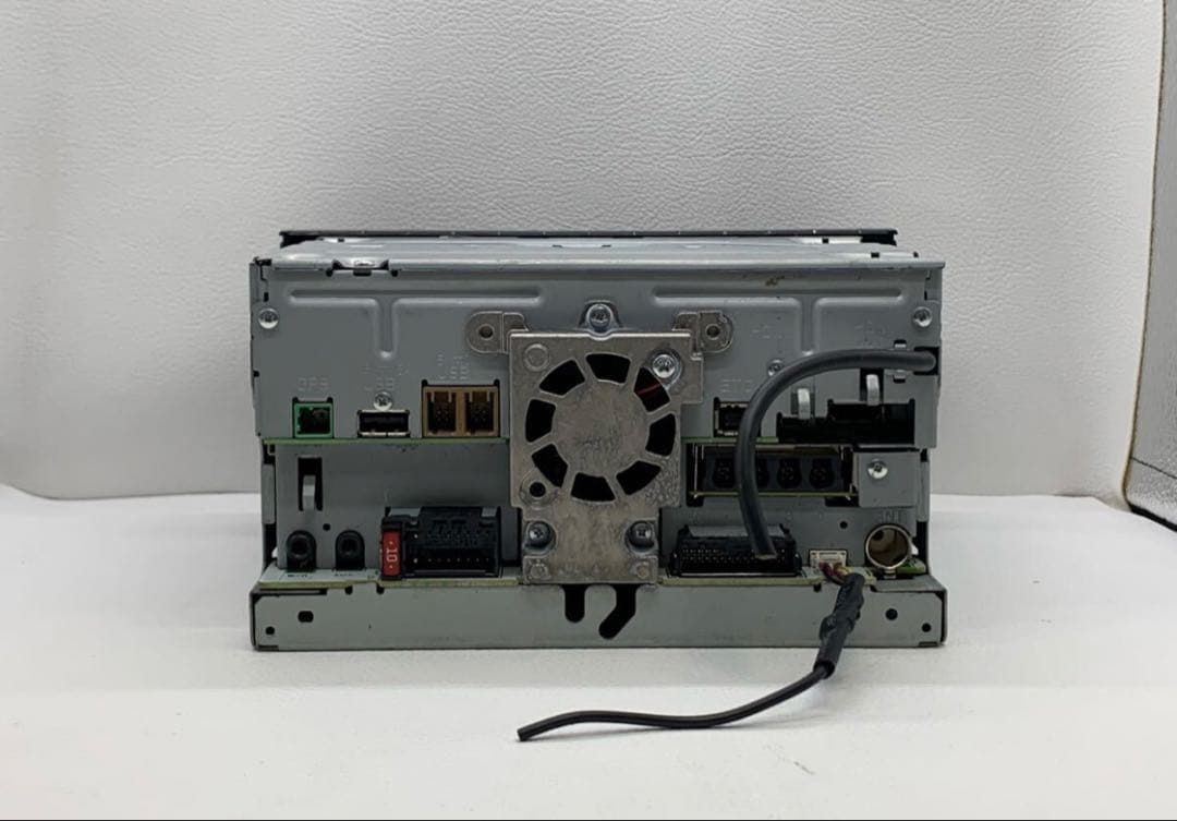 カロッシェリア AVIC-CA902 フルセグ 画面が壊れています。