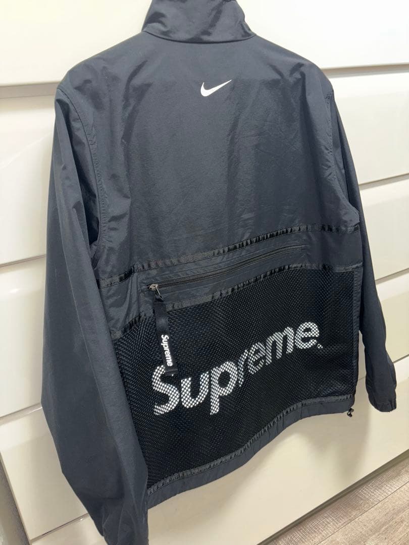supreme NIKE トラック　ナイロンジャケット