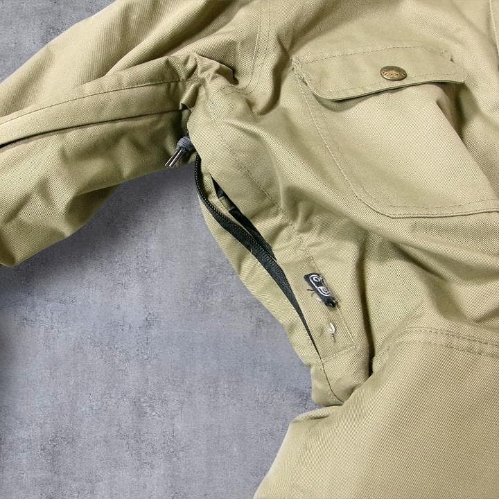 [美品]AIRBLASTER カーハートロゴ スノボジャケット