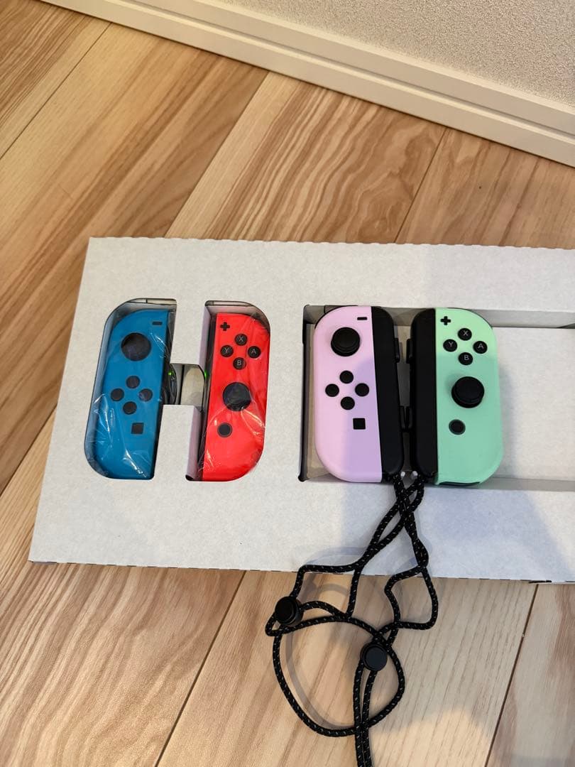 Nintendo Switch 本体 コントローラー4つ