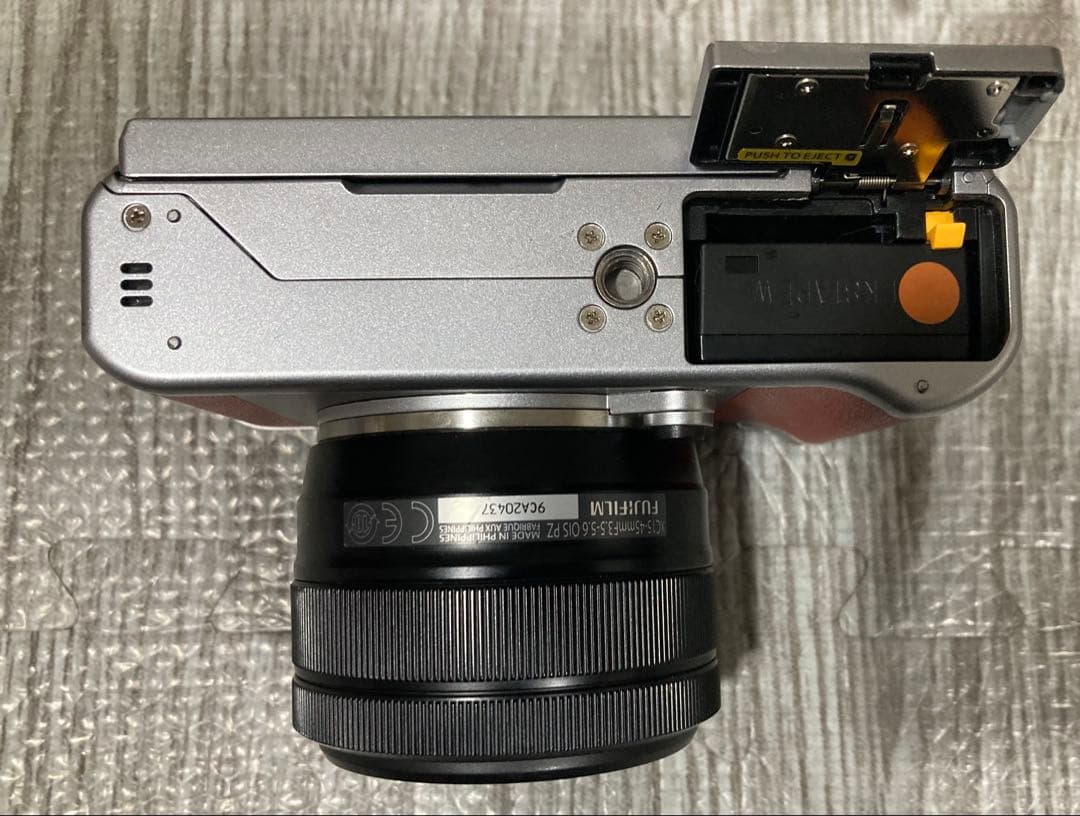 FUJIFILM X-A5 ミラーレス一眼 15-45mmレンズ付き