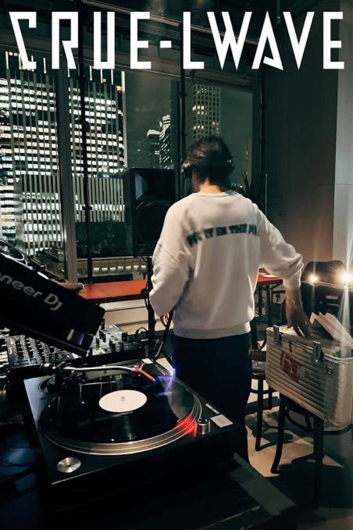 wave CRUE-L コラボ　スウェット　XL 新品　softhyphen