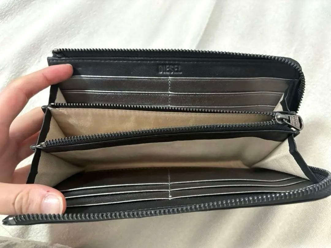 [ 最終値下げ！未使用品・極美品 ]DIESEL ブラックレザー 長財布