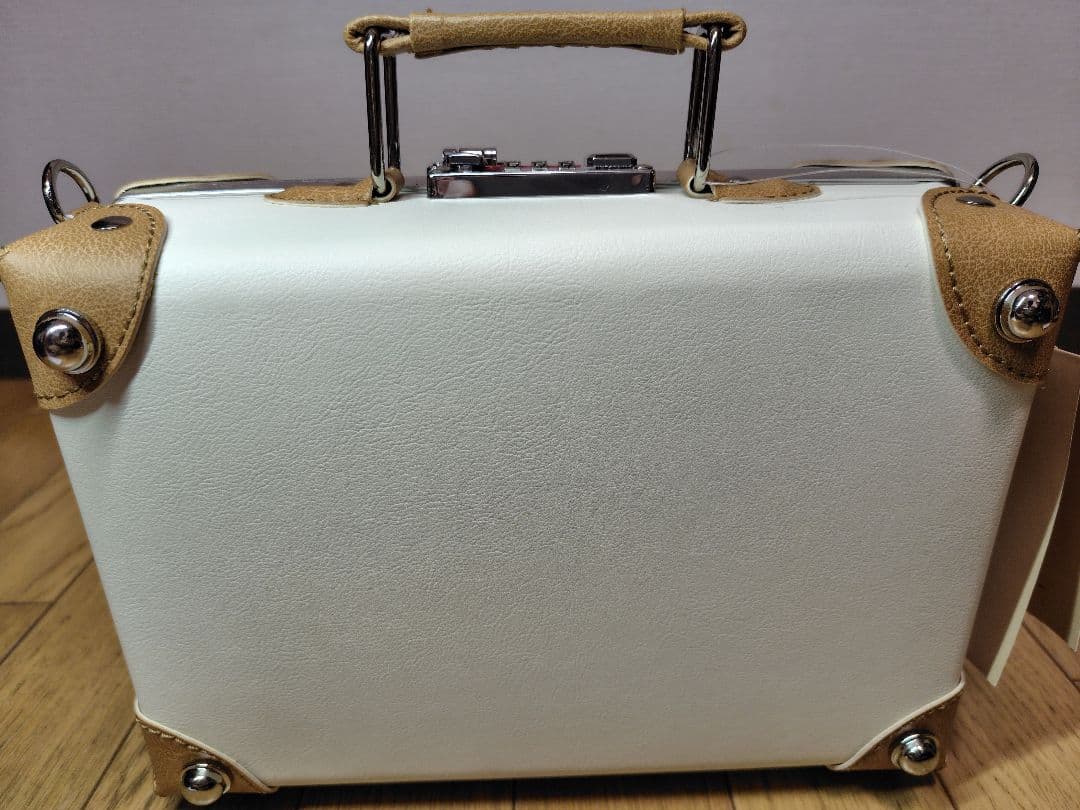 ★美品·未使用·付属品有り★ ミッフィー トランク 4L