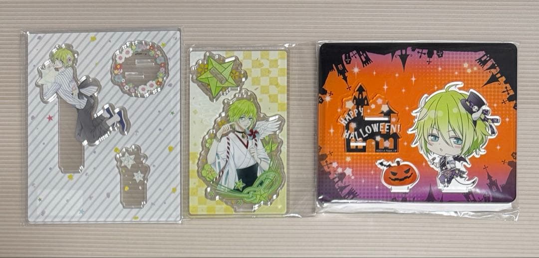 金*✨様 〖匿名配送〗野村エル アクリルスタンド 他10点セット