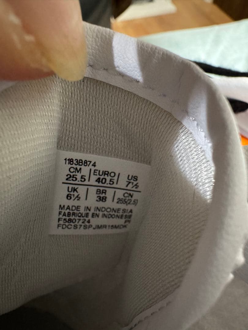 新品　OnitsukaTiger スニーカー ホワイト/オレンジ　25.5 厚底