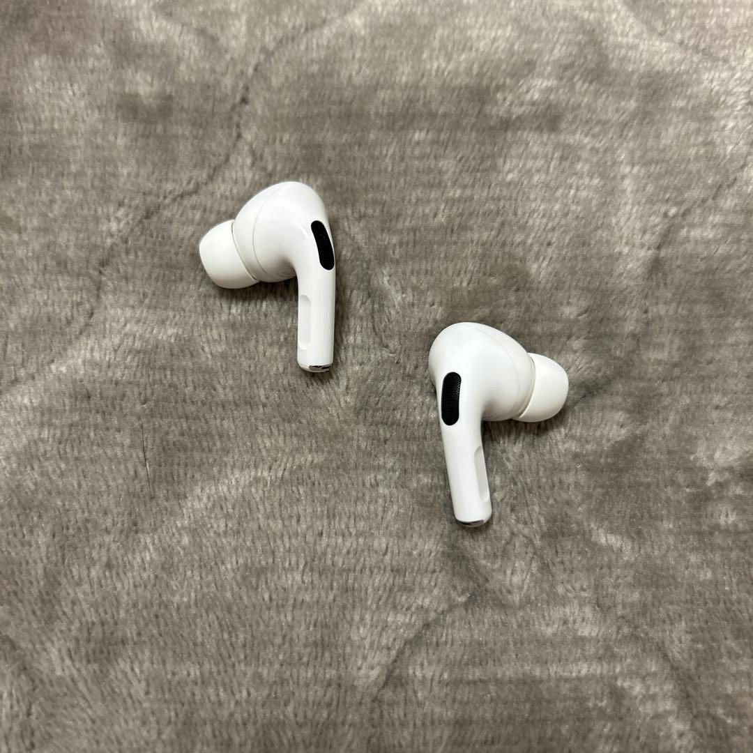 美品 AirPods Pro 第1世代 iFaceシリコンケース付き