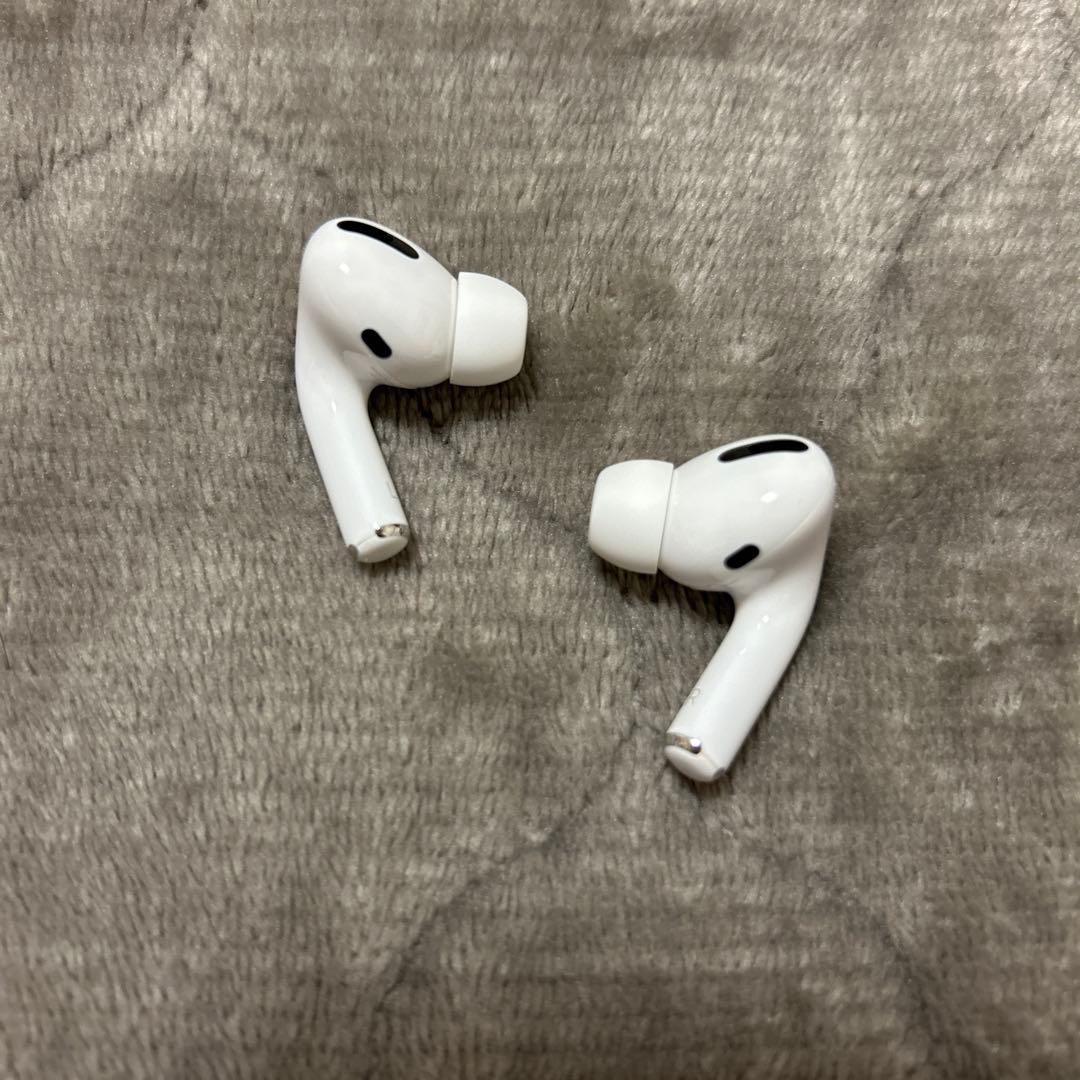 美品 AirPods Pro 第1世代 iFaceシリコンケース付き