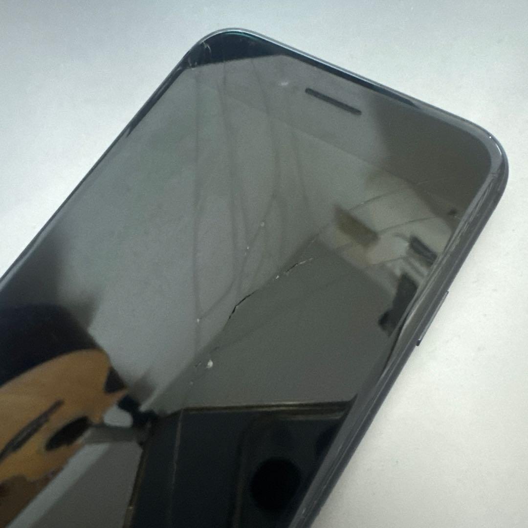 お*り様 iPhone8 64GB ブラック