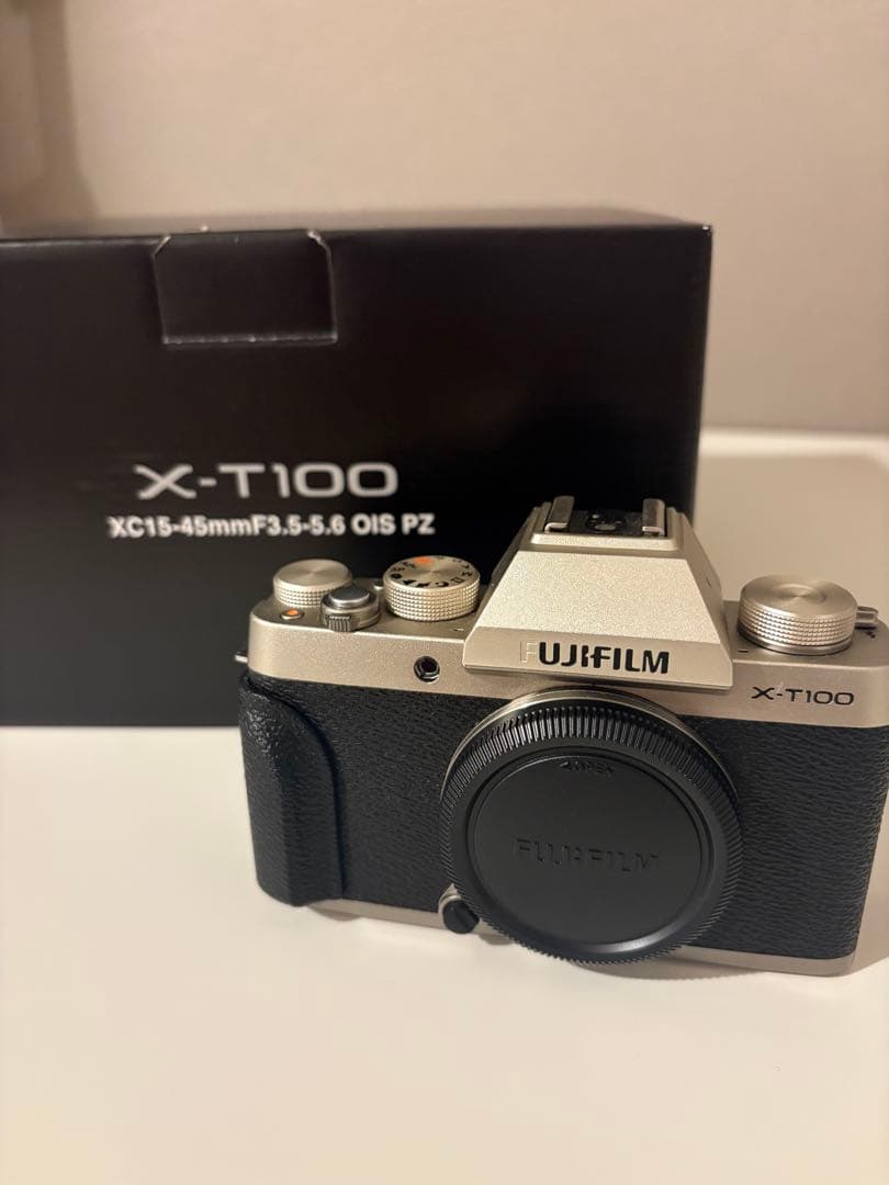 FUJIFILM X-T100 XC15-45mm F3.5-5.6レンズ付き