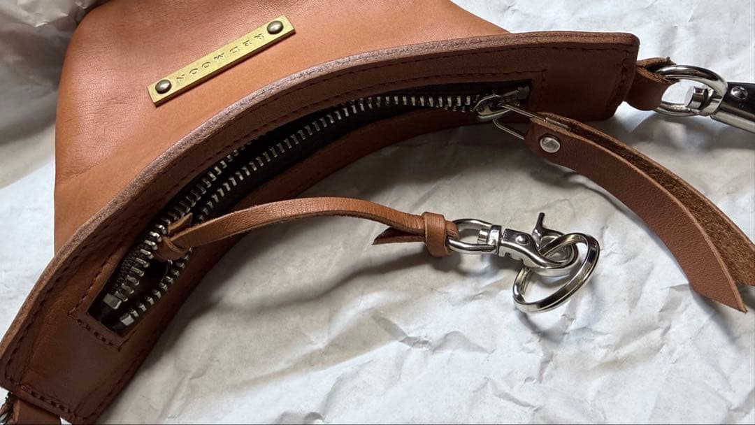 レッドムーン ベルトポーチ ミニバッグ