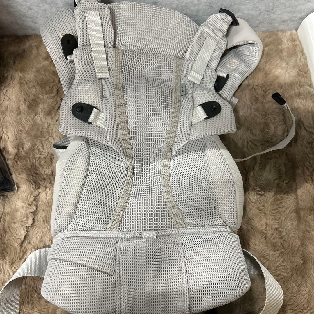 Aprica ラクリスAB 抱っこ紐　ホワイトアッシュ