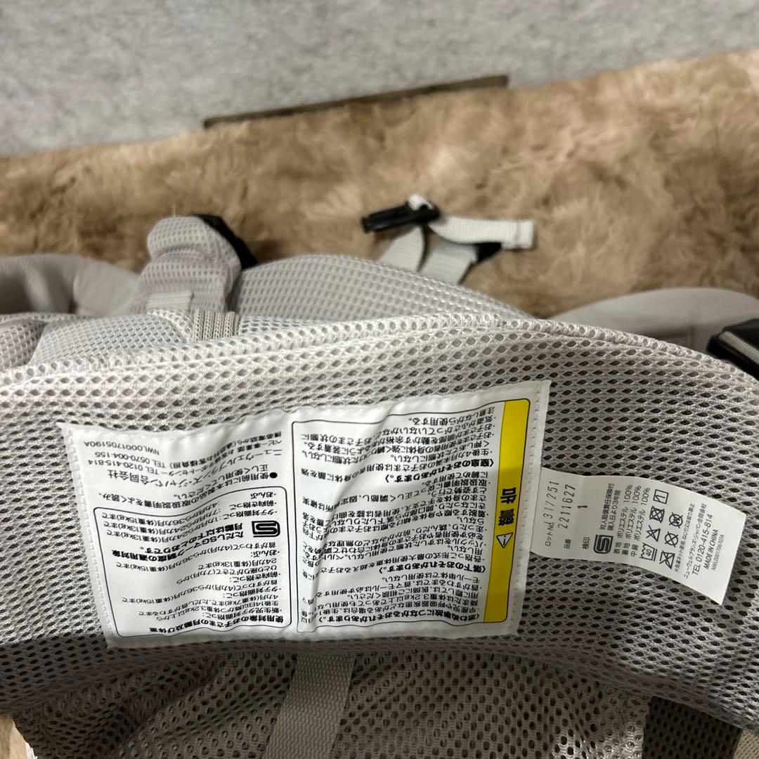 Aprica ラクリスAB 抱っこ紐　ホワイトアッシュ