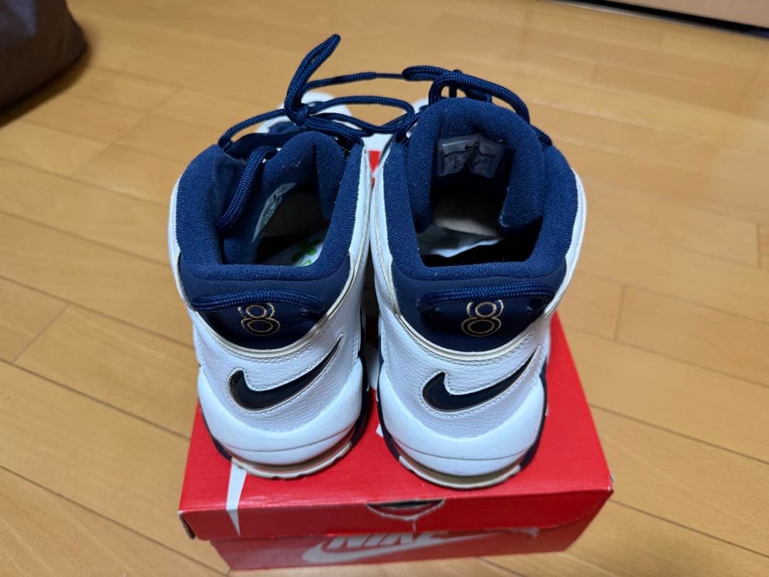 Nike Air More Uptempo ホワイト/ネイビー