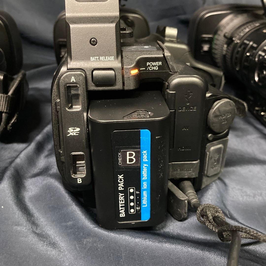 JVC 業務用ビデオカメラ gy-hm650三台セット！バッテリー等おまけ付き！