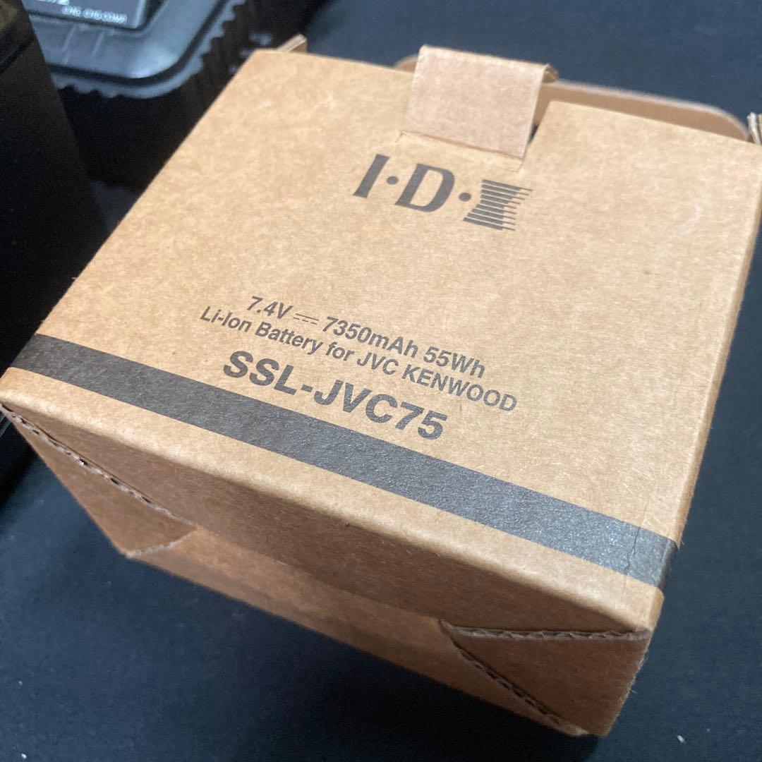 JVC 業務用ビデオカメラ gy-hm650三台セット！バッテリー等おまけ付き！