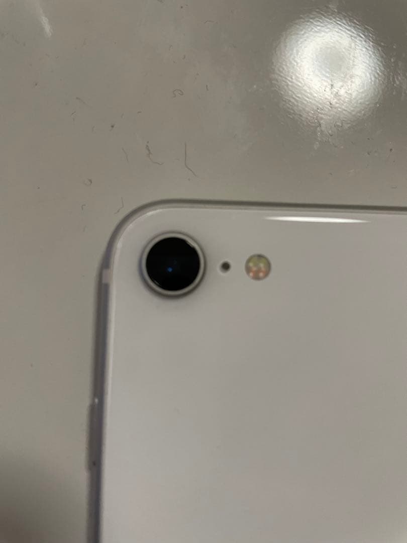 Apple iPhone se2 ホワイト