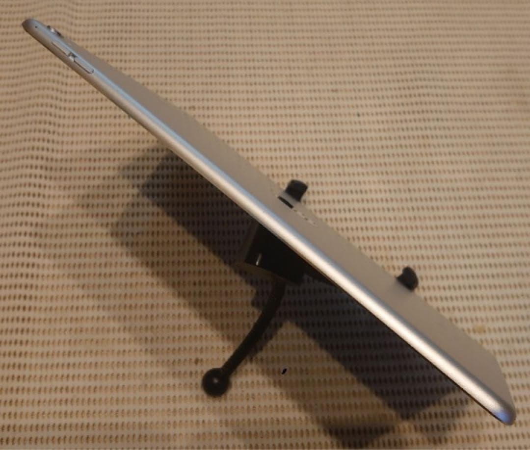 DMPT9完動品iPad Pro9.7インチ(A1673)本体32GB送料込