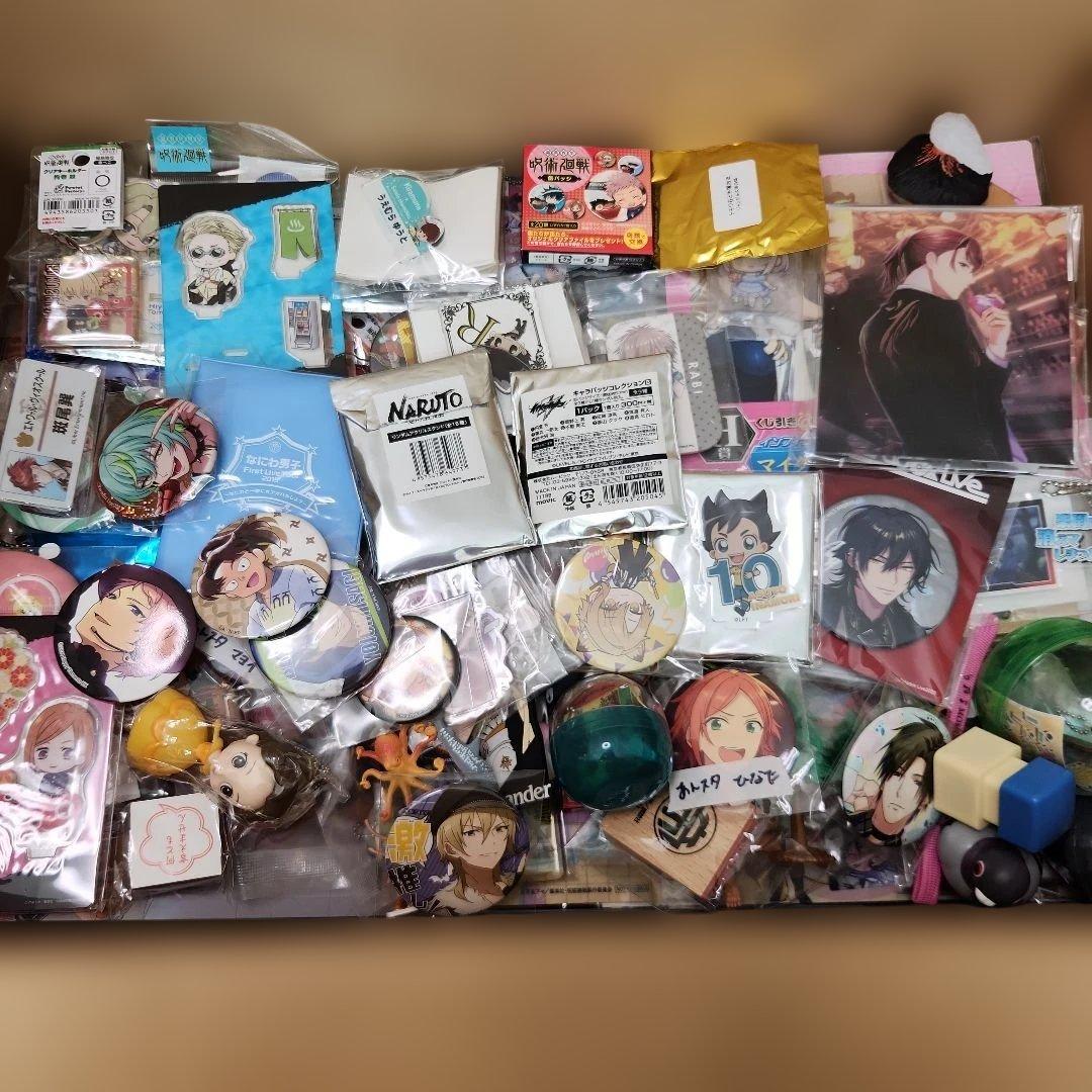 ノンジャンル　アニメグッズ　まとめ売り 550個程度