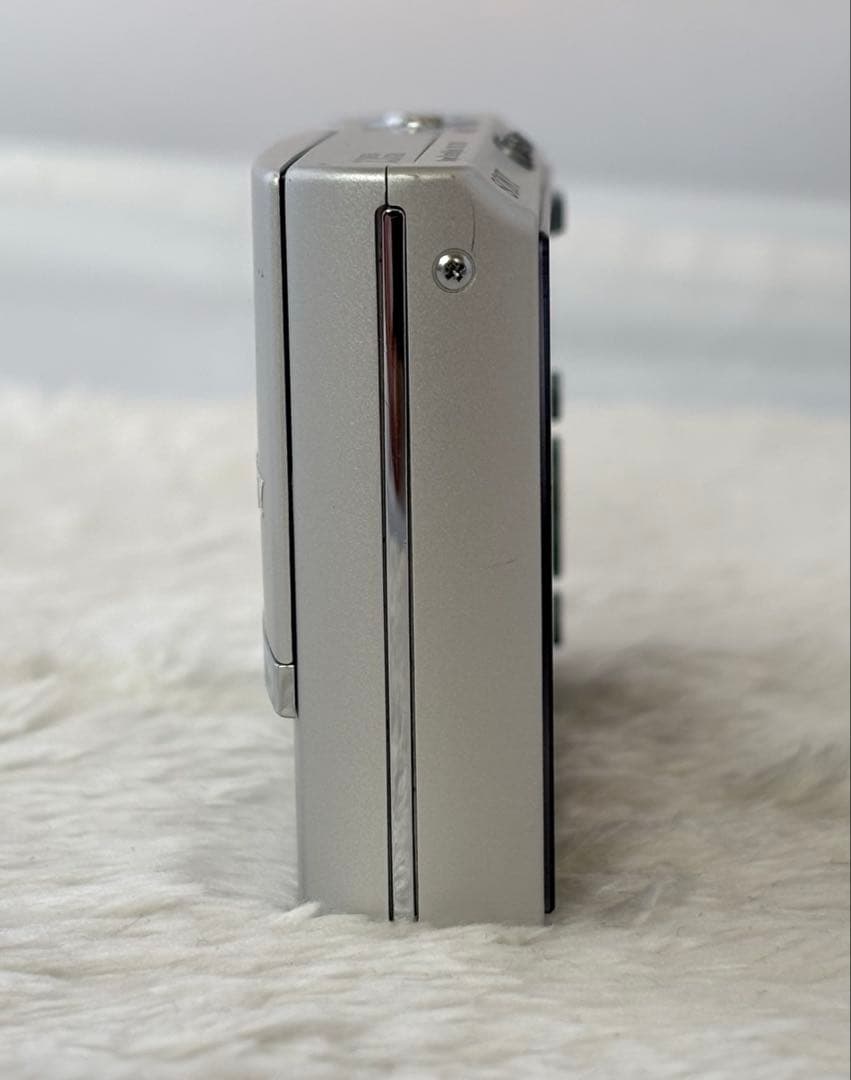 【SONY】Cyber-shot DSC-T30 デジカメ シルバー　コンデジ