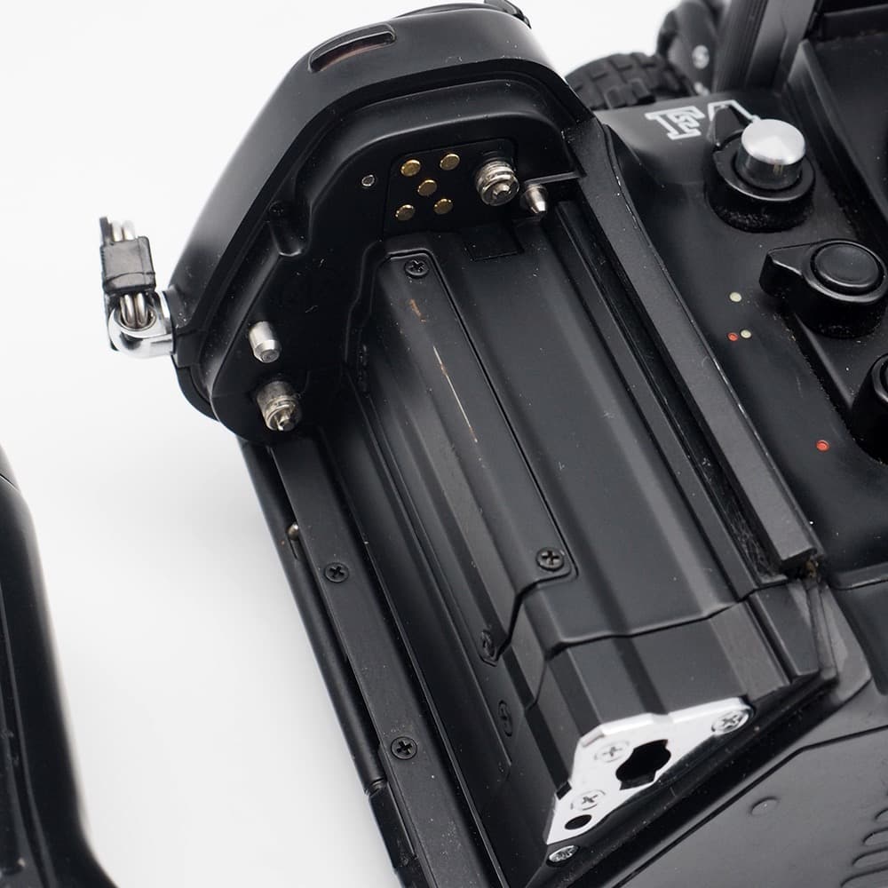 【動作確認済・訳あり】 ニコン Nikon F4 フィルム一眼レフカメラ