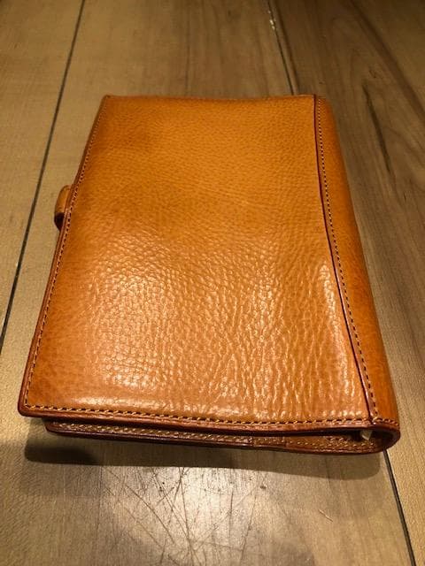 ブレイリオ　システム手帳６穴