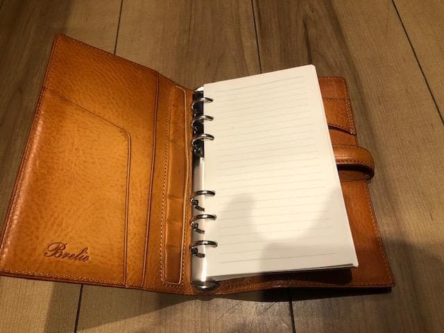 ブレイリオ　システム手帳６穴