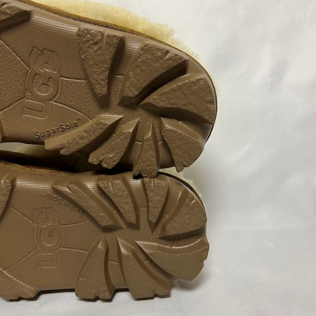 【UGG　コケット　ファー付き　スリッポン　Coquette　22ｃｍ】